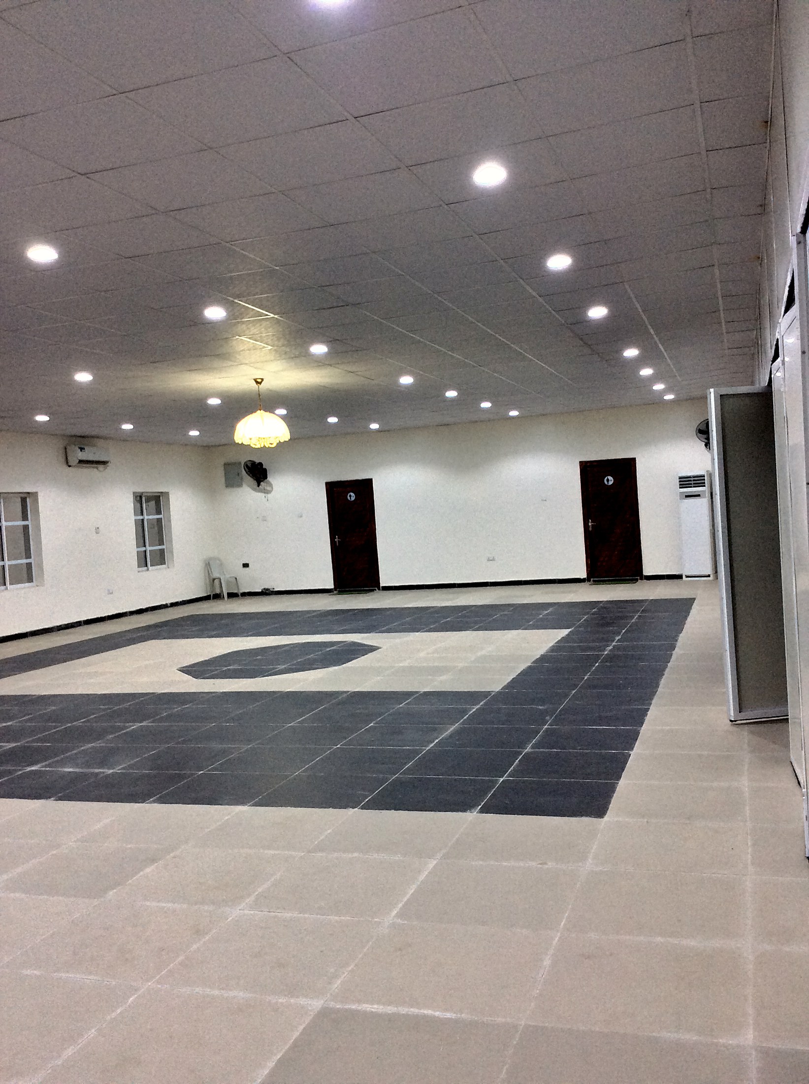 Mezzanine hall from the far end